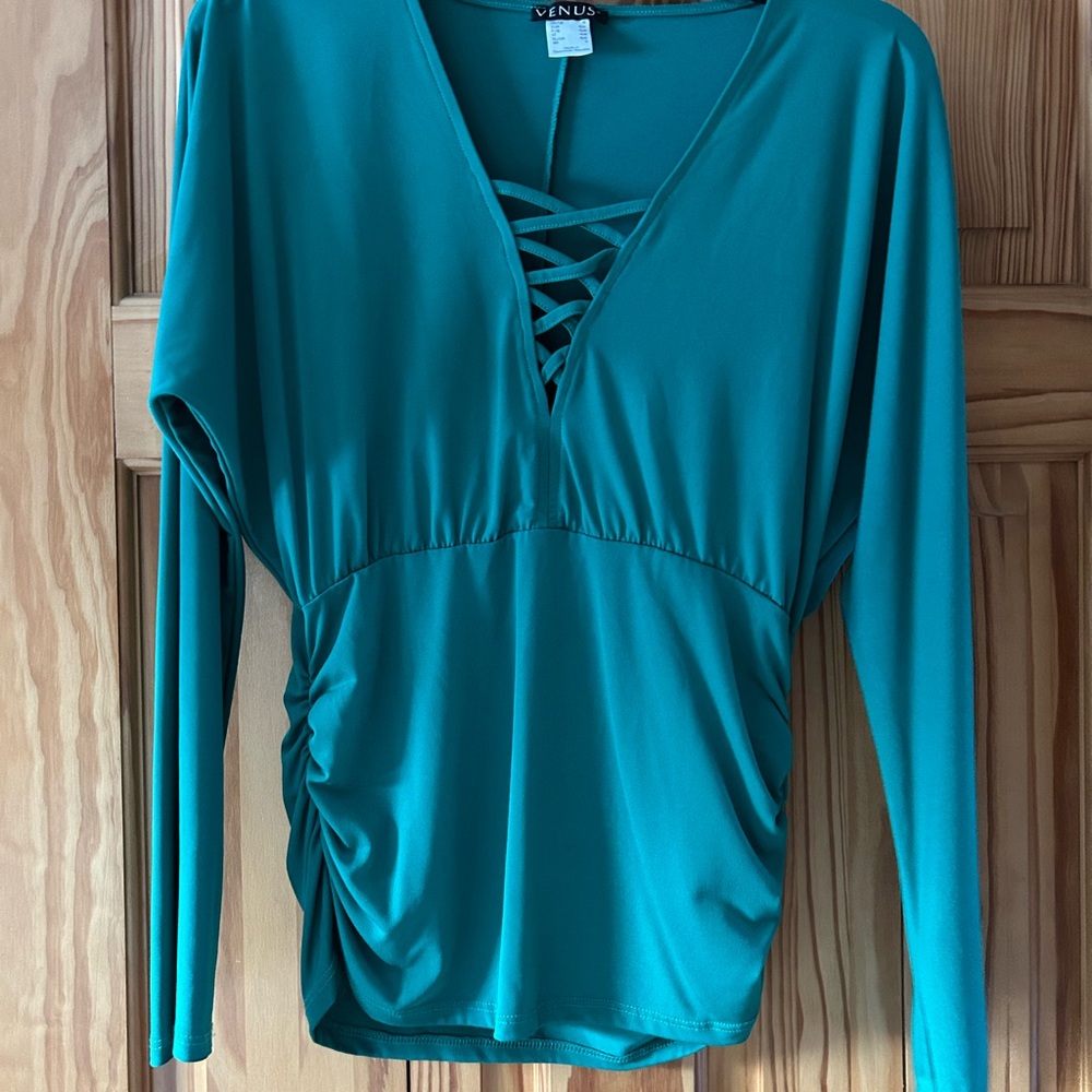 VENUS Emerald Green Crisscross Long Sleeve Blouse